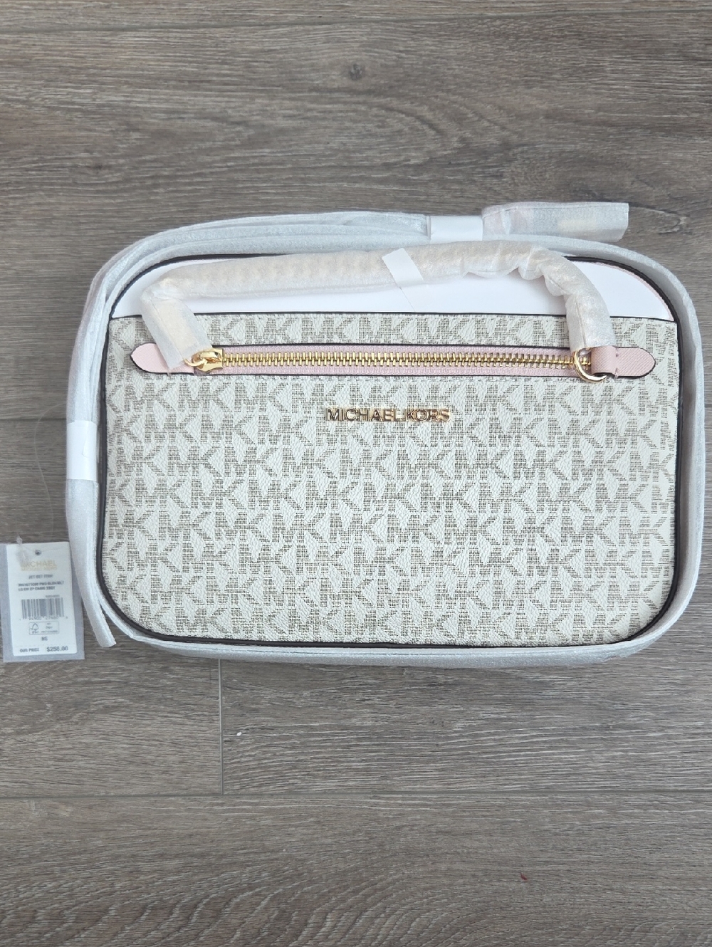 Michael Kors Jet Set East West Zip Chain Crossbody In Vanilla/Powder Blush
